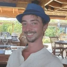 Avatar of Ricky Esclapon